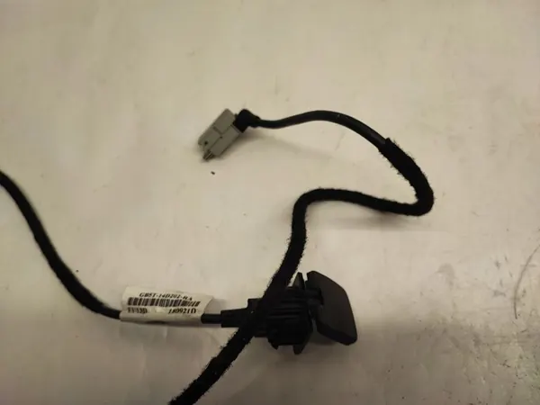 Prise USB Ford Explorer VI OEM GB5T14D202RA 2019 image 4