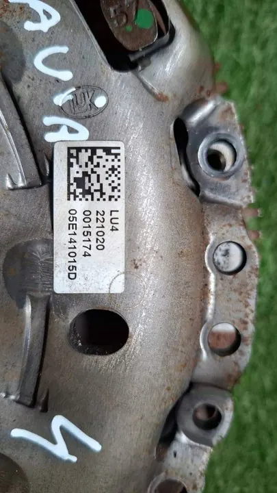 Conjunto de volante bimassa Skoda Octavia Mk4 1.5 TSI image 2