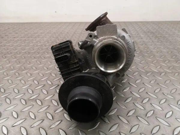 Turbo BMW 6 GT (G32) 8584218 3.0L Diesel 195kW 2019 image 4