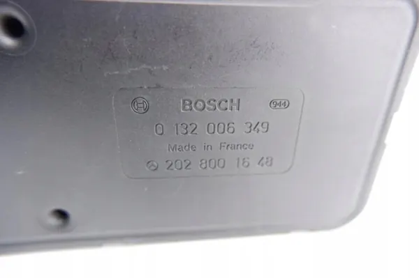 Mercedes central låspump OEM 2028001648 image 4