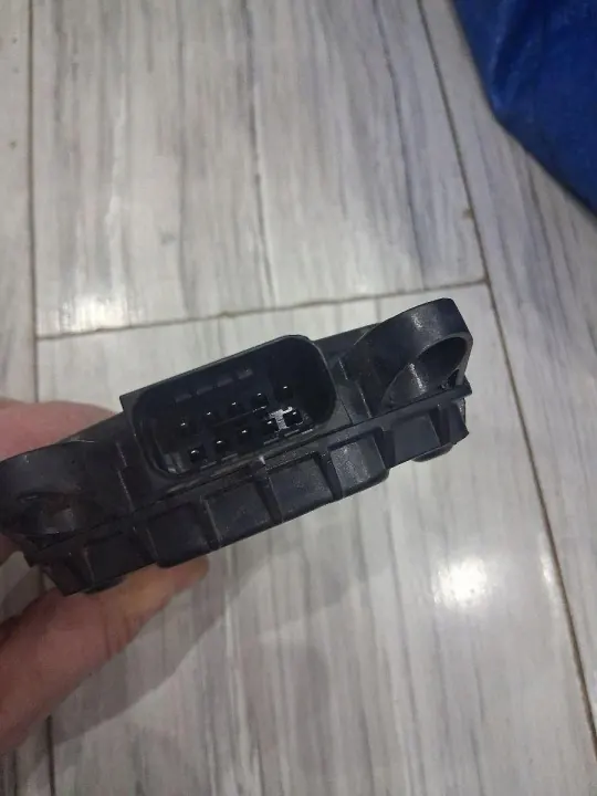 Radar Distronic OEM 9810093180 para Citroen C4 Picasso II image 4
