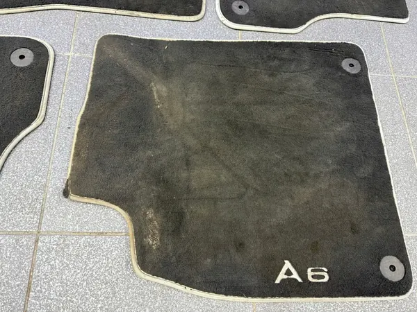 Tapetes de Veludo Audi A6 C7 Conjunto de 4 image 3