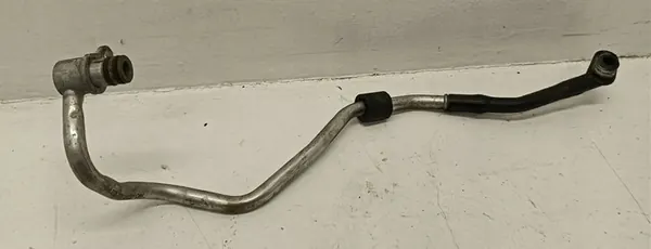 Left Turbo Oil Hose Mercedes X218 W218 W212 CLS 4.7 V8 image 2
