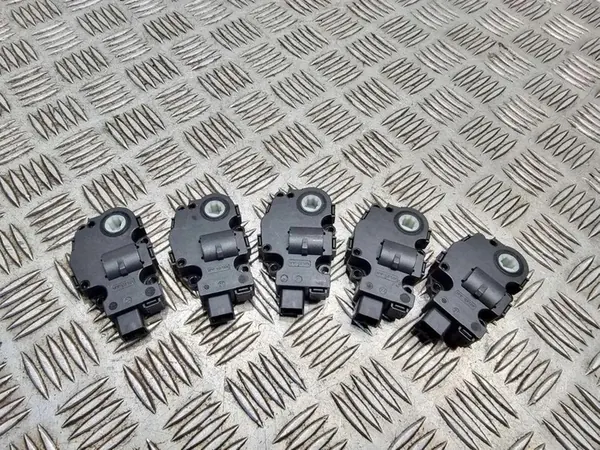 Vannes de contrôle de chauffage MERCEDES-BENZ B (W245) EFB321 image 1