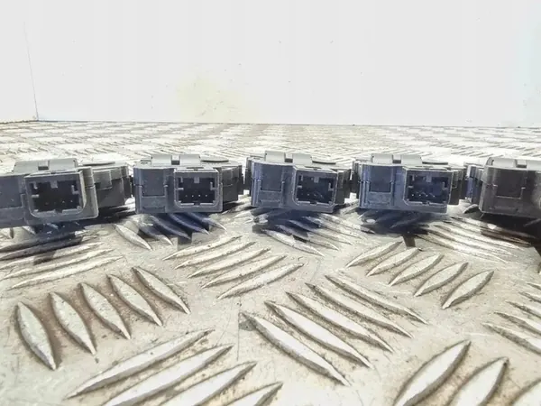 Vannes de contrôle de chauffage MERCEDES-BENZ B (W245) EFB321 image 3