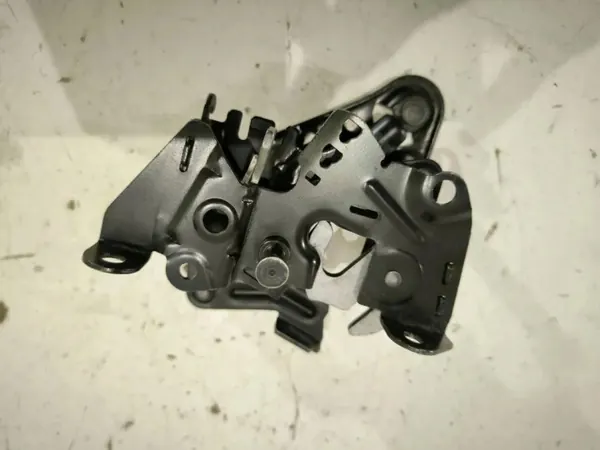BMW Motorkapslot OEM 718376210 voor 7 Serie F01/F02 image 4