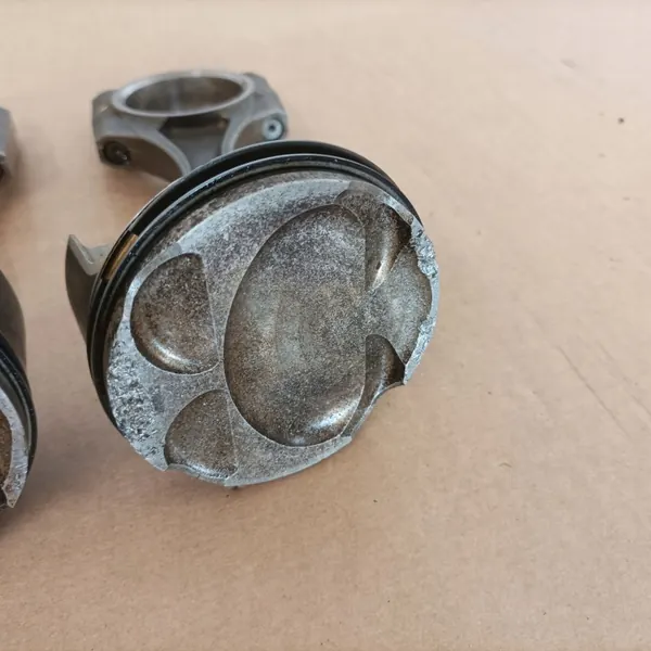Piston et Bielle d'Occasion pour Alfa Romeo Giulia Quadrifoglio image 6