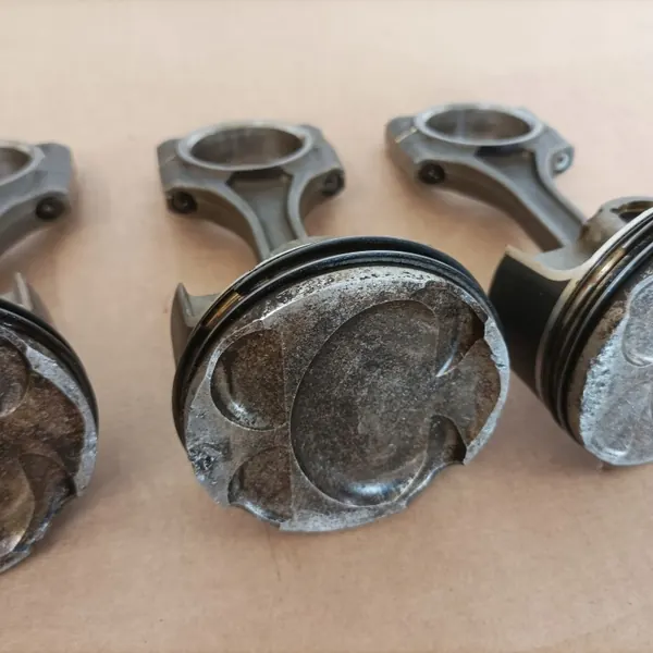 Piston et Bielle d'Occasion pour Alfa Romeo Giulia Quadrifoglio image 7