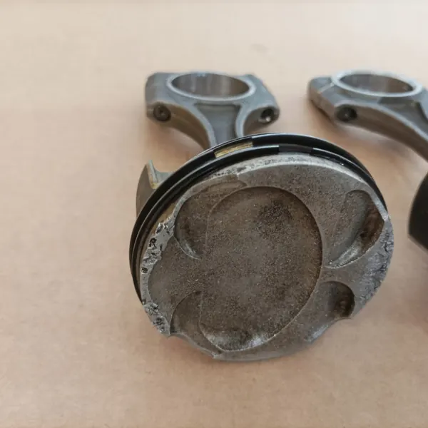 Piston et Bielle d'Occasion pour Alfa Romeo Giulia Quadrifoglio image 9