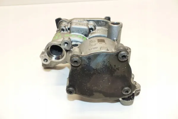 Pompe à huile OEM 04L145208H + roue pour VW Golf VII image 4