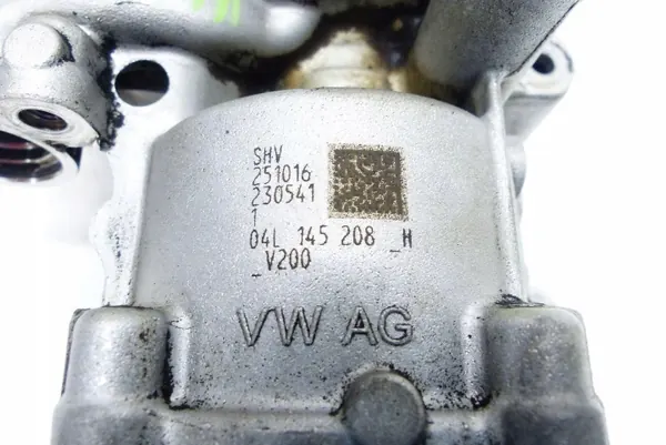 Pompe à huile OEM 04L145208H + roue pour VW Golf VII image 7