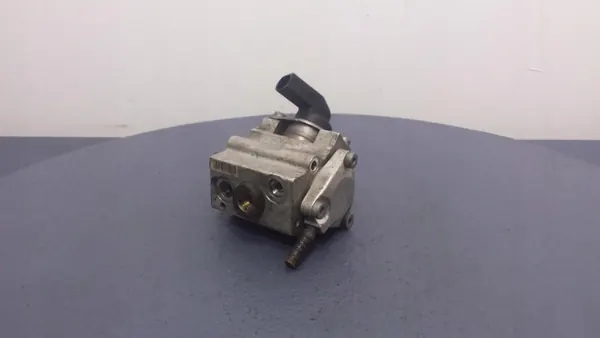 OEM 0261520008 Högtrycksbränslepump Audi A4 B6 image 2