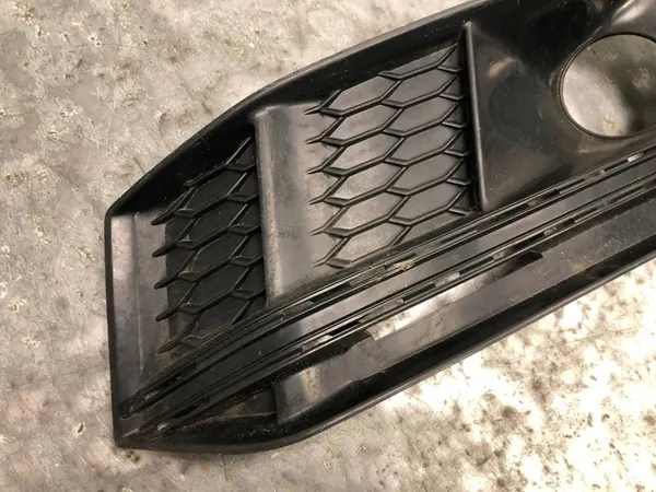 Rejilla de Parachoques Delantera Izquierda S-Line Audi A4 B9 8W0807681G image 3