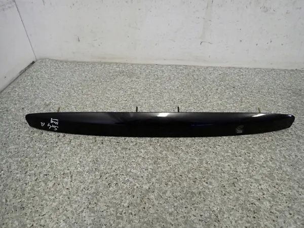 Moldagem de porta-malas Suzuki OE com botões OEM SX4 Sedici 06-13 image 2