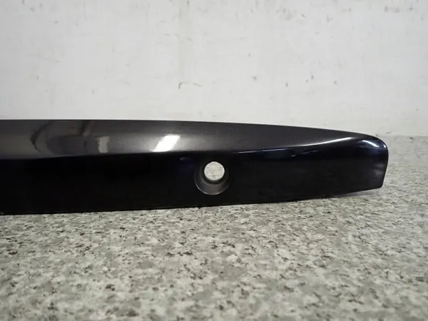 Moldagem de porta-malas Suzuki OE com botões OEM SX4 Sedici 06-13 image 4