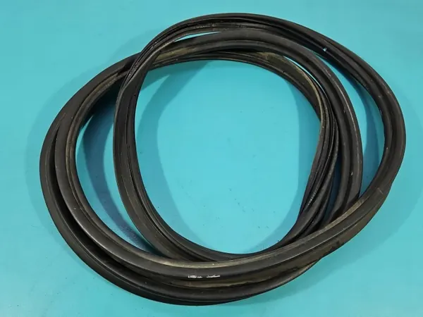 Junta de maletero Toyota RAV4 V 2018- OEM IMPRK1533743 image 3