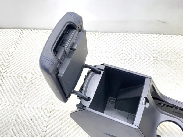 Mittelkonsole OEM LORK-389-115212 mit Armlehne image 5