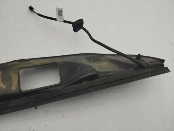 Joint de coffre Tesla Model S 2015 OEM 600757600 image 3
