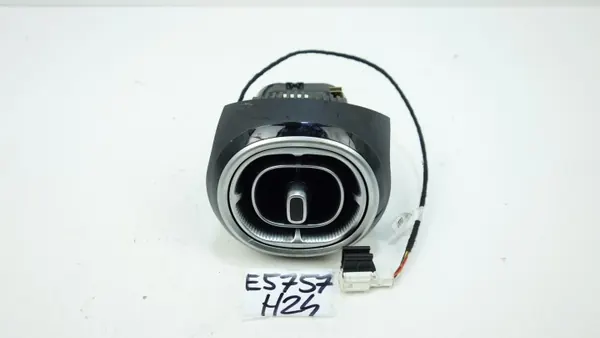 Grille d'aération Mercedes-Benz C W206 OEM A2068301905 image 2