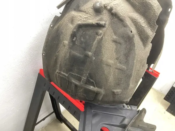 AUDI A7 C7 Front Right Wheel Arch 4G8853888J image 7