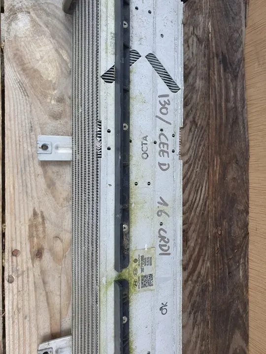 KIA CEED III Intercooler 28271-2U000 image 2