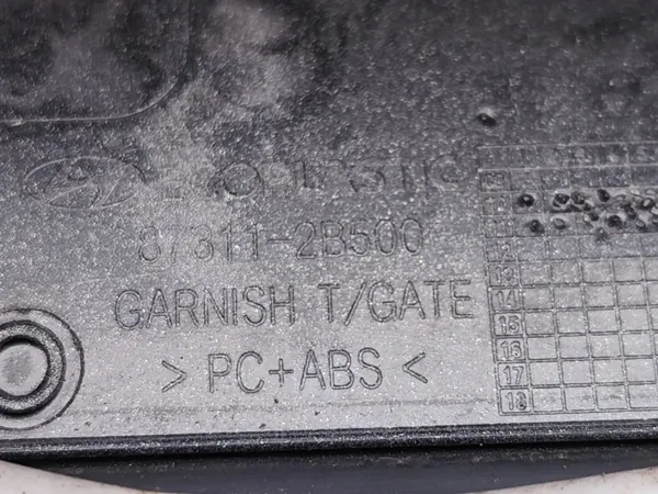 Feu de plaque arrière Hyundai Santa Fe OEM 87311-2B500 image 7