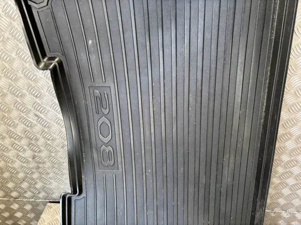 Kofferraummatte OEM 1648406680 für Corsa F image 3