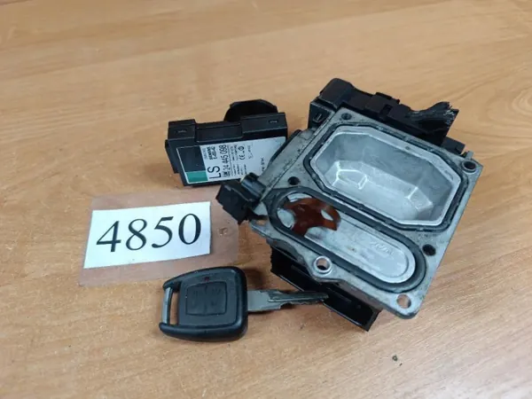 OEM 0281011055 Einspritzpumpensteuergerät Opel Astra image 4
