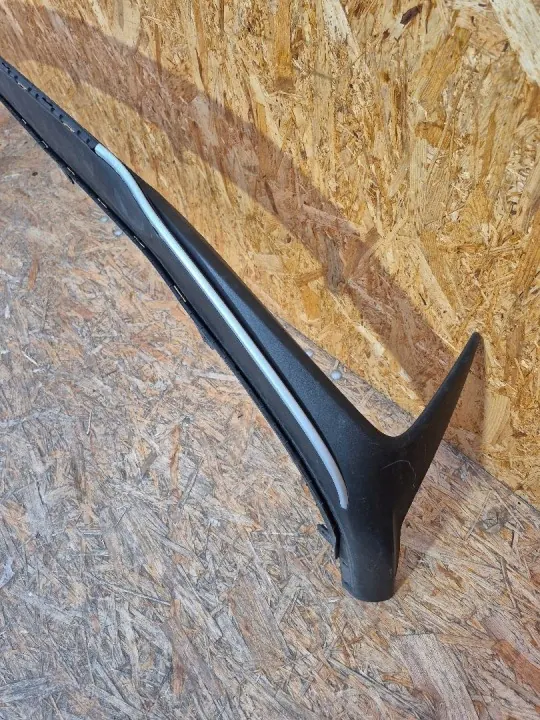 Spoiler OEM 86512-50000 pour Hyundai i30 Avant image 3