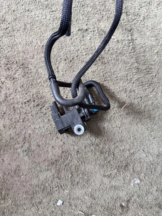 Vakuumventil OEM 9808206880 för Peugeot Ford 2.0HDI image 2