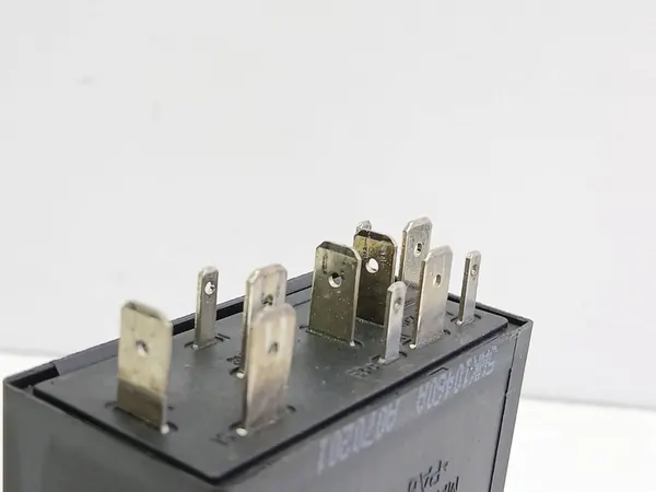 Pyyhkijärele Audi A6 S6 C5 4B OE 4B0 955 531D image 4