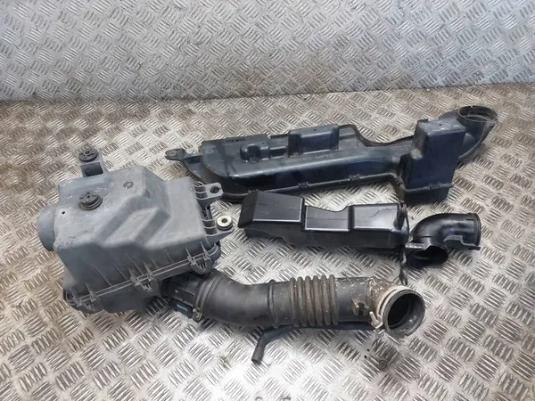 Luchtfilterhuis + luchtmassameter Mazda Premacy I 2.0 image 2