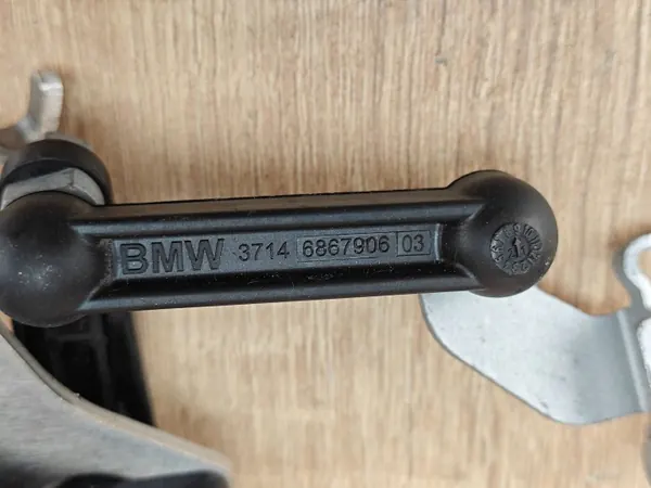 Strålkastarnivåsensor OEM 6895466 Höger Fram BMW image 5