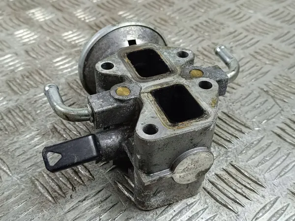 EGR-venttiili Mitsubishi Eclipse Cross 2018 1582A575 image 2