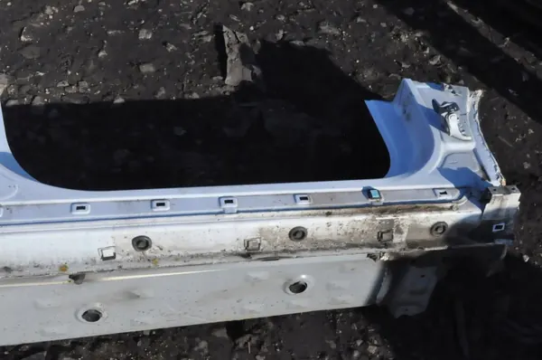 Kia X-Ceed rechte Türsäule OEM 273490 - Gebraucht image 4