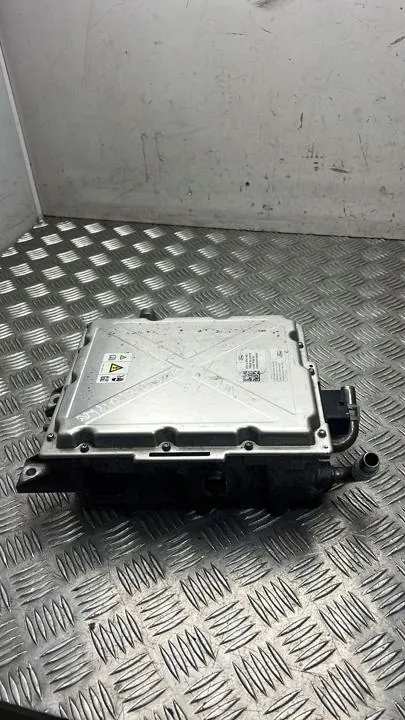 Inversor con convertidor Ford L1M87P425BF image 4