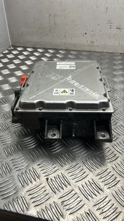 Inversor con convertidor Ford L1M87P425BF image 6