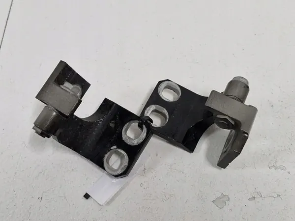 Fiat 500X Dörrgångjärn OEM MNHGF5F6GUHI Höger Bak image 2