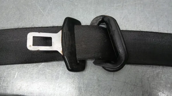 OEM VOLVOMAR-141376 Vasen etuhihna Audi A3 8L image 3