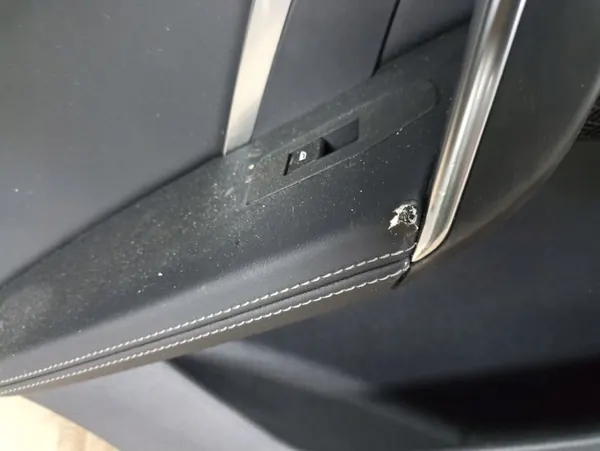 BMW X1 U11 Taka Sivupaneeli Vasen/Oikea OEM image 5