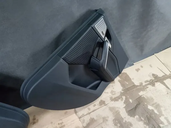 BMW X1 U11 Taka Sivupaneeli Vasen/Oikea OEM image 7