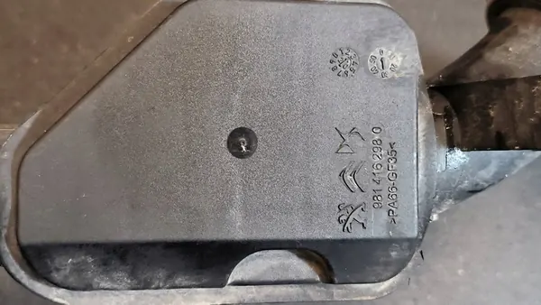 Tubo de admissão Peugeot 508 II image 3