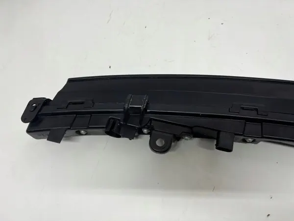 Mercedes EQC DRL Lamppu OEM A2939061301 Etu Vasen/Oikea image 8