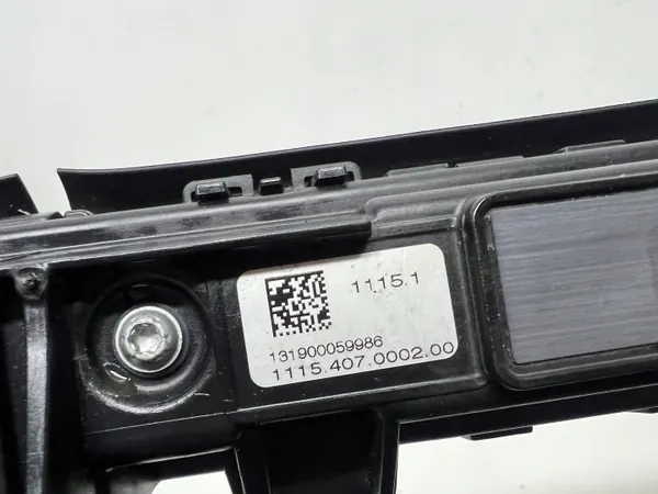 Mercedes EQC DRL Lamppu OEM A2939061301 Etu Vasen/Oikea image 9