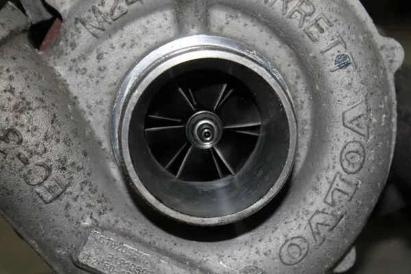 Turbo para Volvo D5 2006-2010 image 3