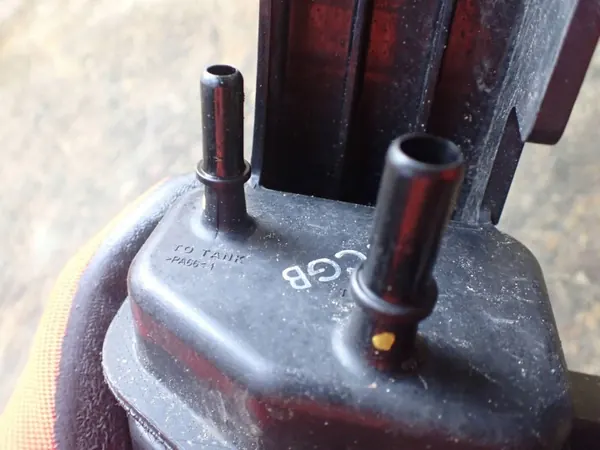 Kolfilter OEM 31420AA100 för Hyundai Elantra VII image 3
