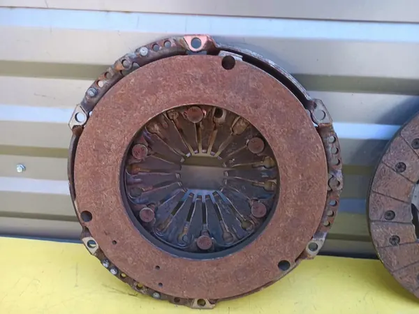 Conjunto de embreagem RENAULT TRAFIC III 1.6 DCI OEM 123101986R image 5