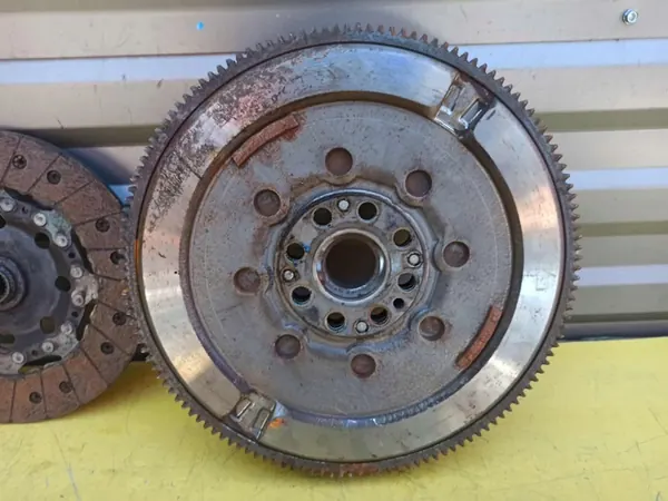 Conjunto de embreagem RENAULT TRAFIC III 1.6 DCI OEM 123101986R image 7