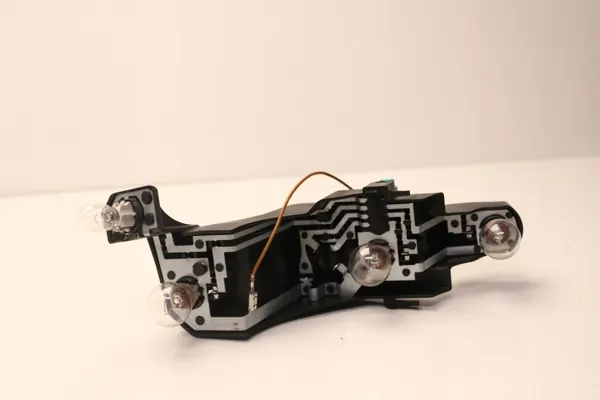 BMW E60 LCI 07R- lichtstrip inzet links achter image 2
