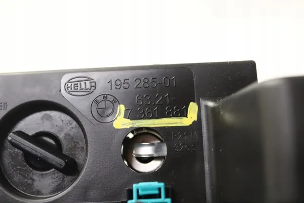 BMW E60 LCI 07R- lichtstrip inzet links achter image 4
